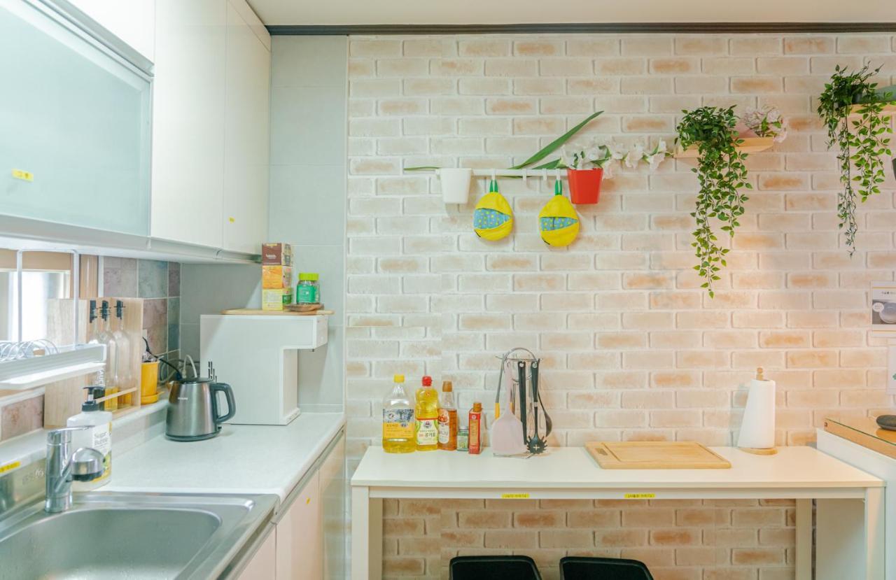 For Family Group, 4Min To Seoul Station Apartment Exterior photo