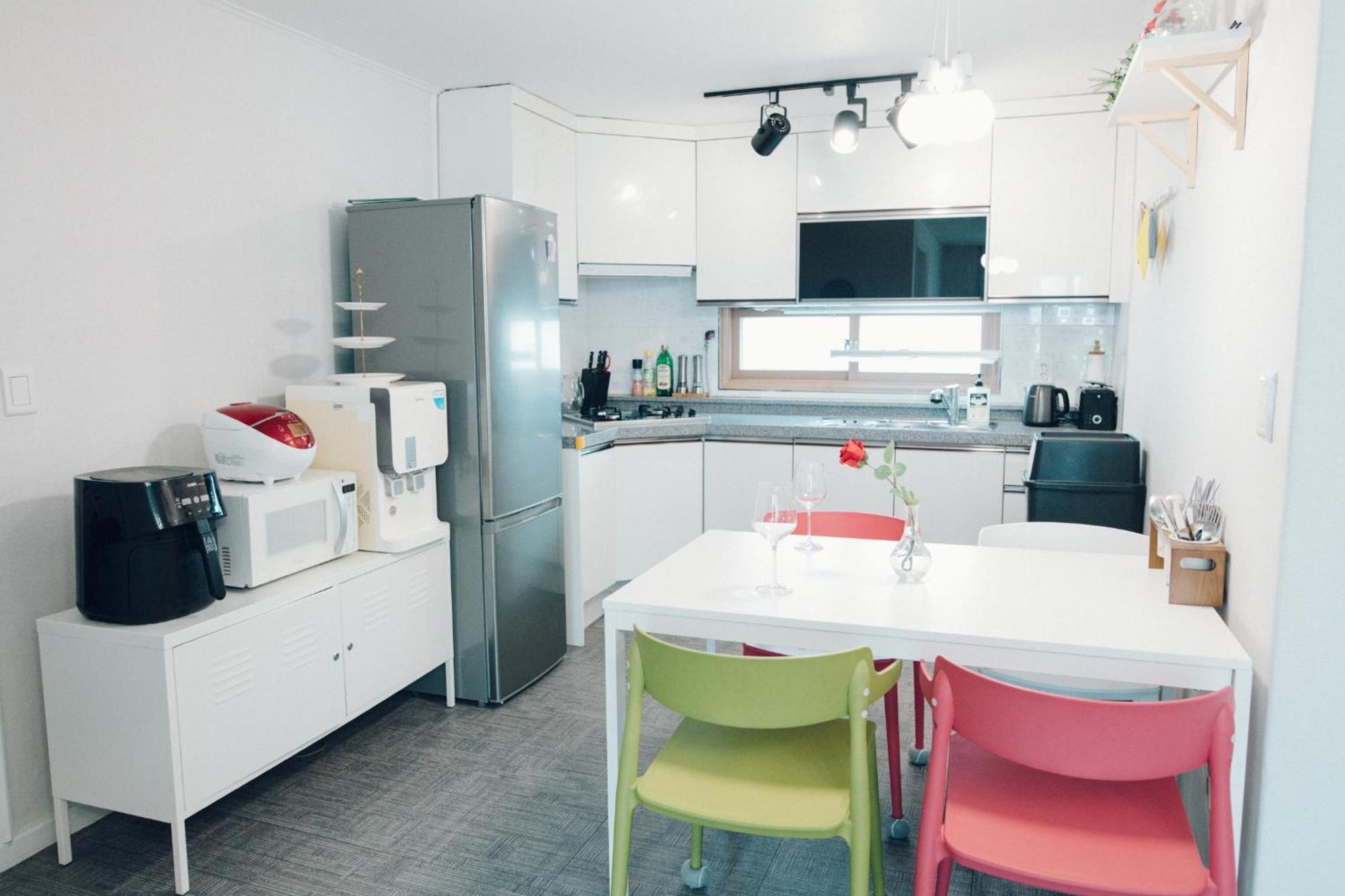 For Family Group, 4Min To Seoul Station Apartment Exterior photo