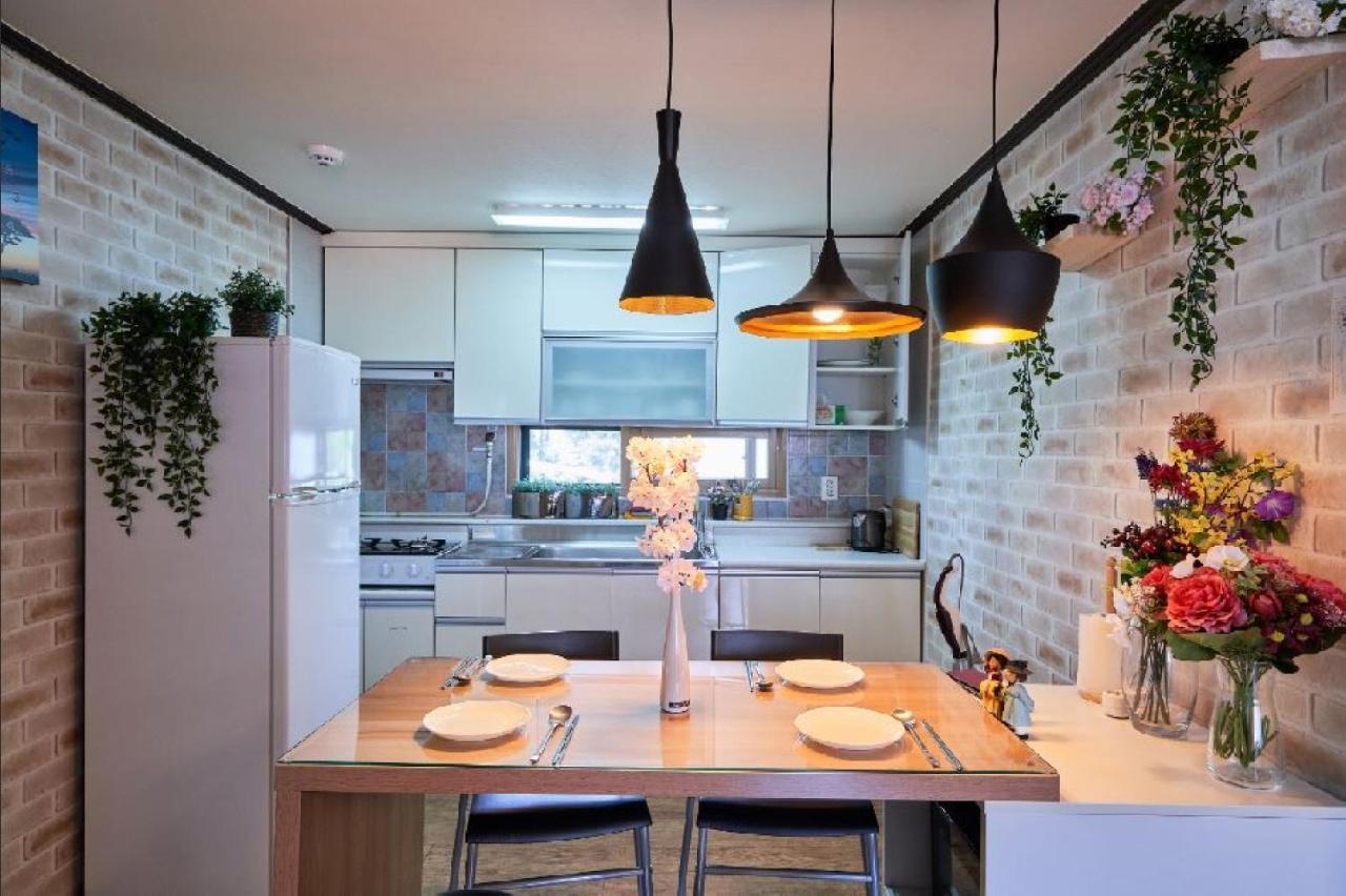 For Family Group, 4Min To Seoul Station Apartment Exterior photo